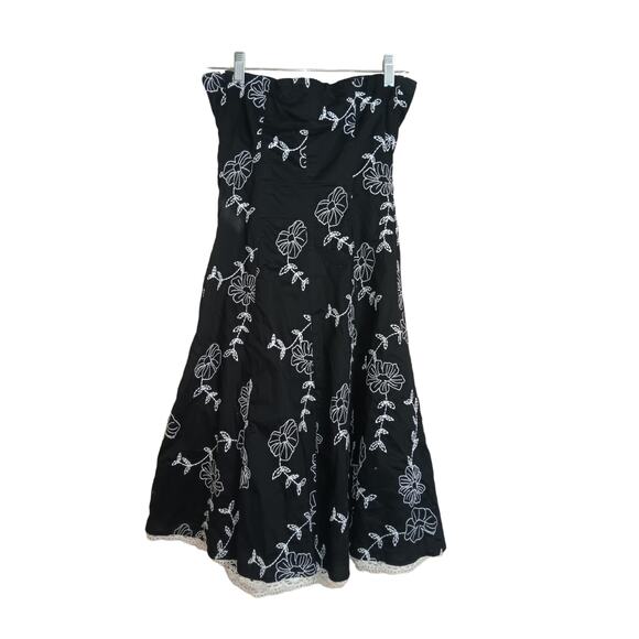 White House Black Market Black Cotton embroidered strapless Dress Sz0 - Picture 3 of 5